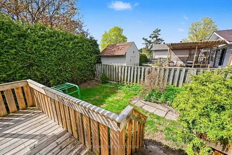 182 Abbotsford Road Kanata ON K2L 1C9