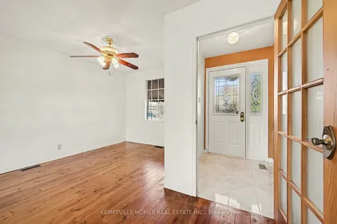 182 Abbotsford Road Kanata ON K2L 1C9