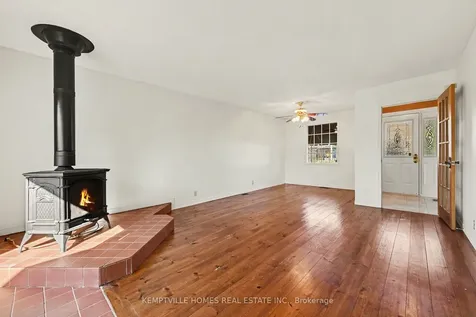 182 Abbotsford Road Kanata ON K2L 1C9