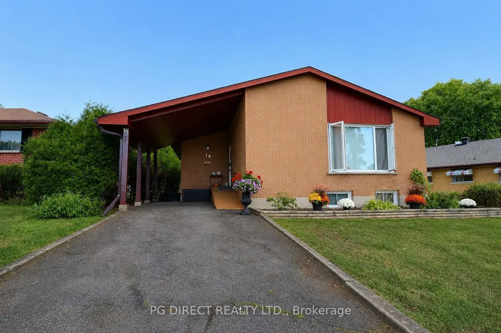19 Manor Drive Brockville ON K6V 3E5