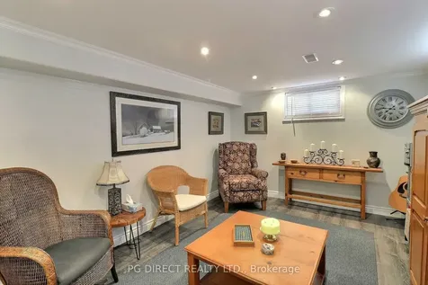 19 Manor Drive Brockville ON K6V 3E5