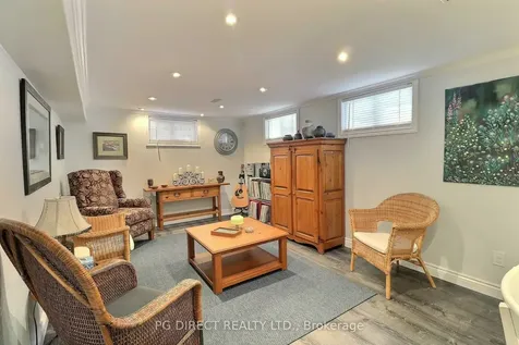 19 Manor Drive Brockville ON K6V 3E5