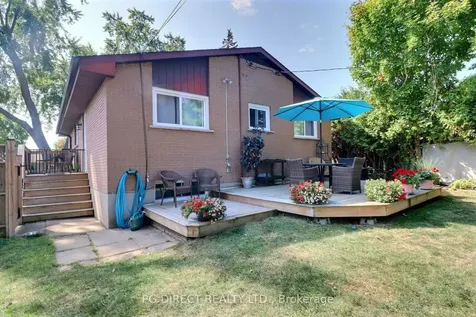 19 Manor Drive Brockville ON K6V 3E5