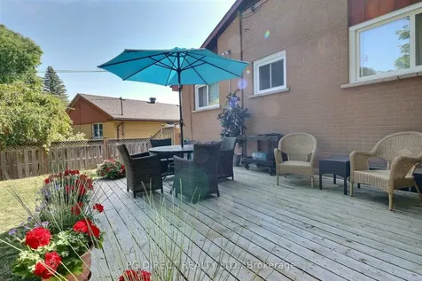 19 Manor Drive Brockville ON K6V 3E5