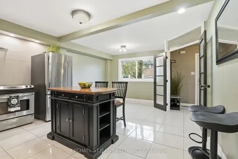 185 Denistoun Street Welland ON L3C 6J6