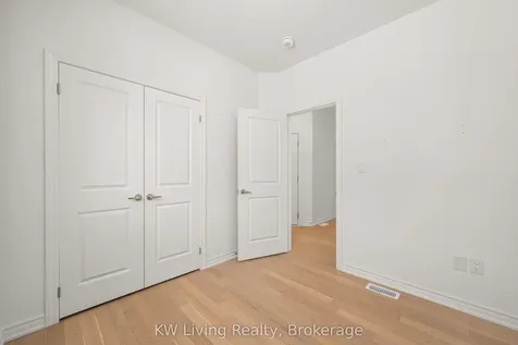 55 Hillcroft Way Kawartha Lakes ON K0M 1A0