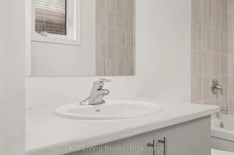 55 Hillcroft Way Kawartha Lakes ON K0M 1A0