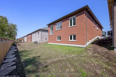 55 Hillcroft Way Kawartha Lakes ON K0M 1A0