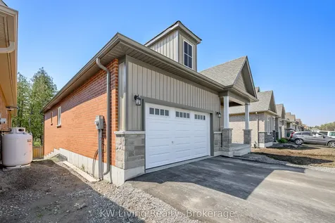 55 Hillcroft Way Kawartha Lakes ON K0M 1A0