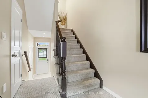 131 Bankfield Crescent Hamilton ON L8J 0B9