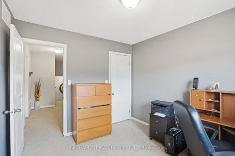 131 Bankfield Crescent Hamilton ON L8J 0B9