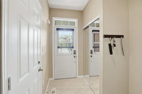 131 Bankfield Crescent Hamilton ON L8J 0B9