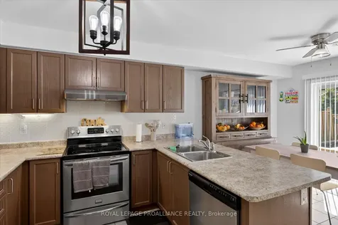 61 Briggs Grove Peterborough ON K9J 0H3