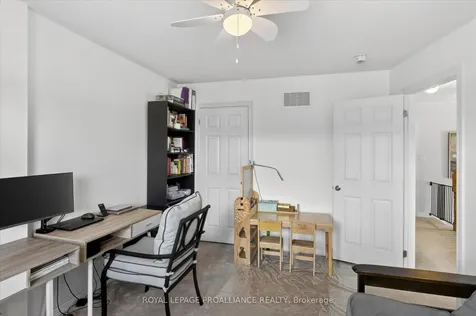 61 Briggs Grove Peterborough ON K9J 0H3
