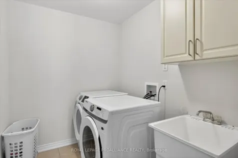 61 Briggs Grove Peterborough ON K9J 0H3