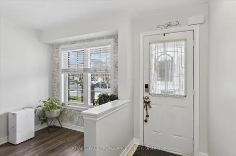 61 Briggs Grove Peterborough ON K9J 0H3