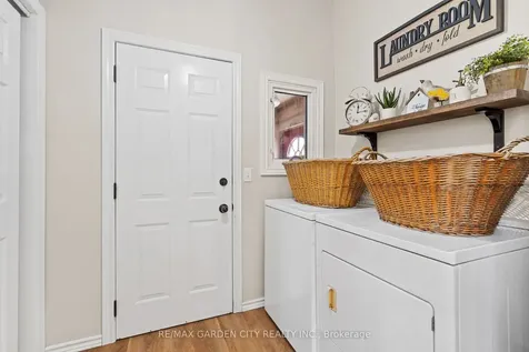 23 Northdale Drive St. Catharines ON L2M 3N8