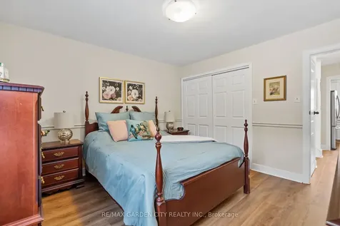 23 Northdale Drive St. Catharines ON L2M 3N8