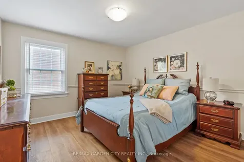 23 Northdale Drive St. Catharines ON L2M 3N8