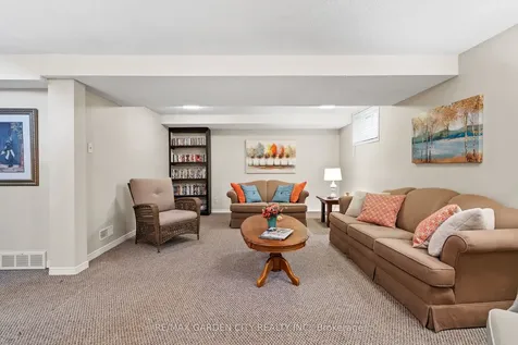 23 Northdale Drive St. Catharines ON L2M 3N8