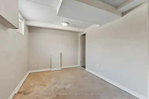 23 Northdale Drive St. Catharines ON L2M 3N8