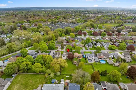 23 Northdale Drive St. Catharines ON L2M 3N8