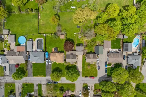 23 Northdale Drive St. Catharines ON L2M 3N8