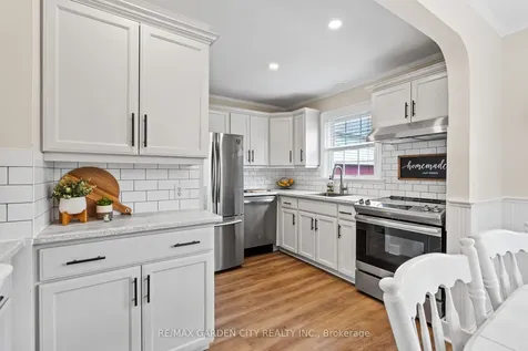 23 Northdale Drive St. Catharines ON L2M 3N8