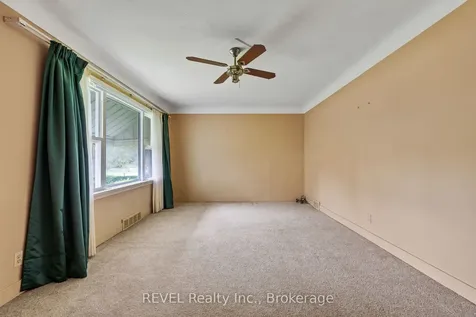 18 Nickerson Avenue St. Catharines ON L2N 3M2
