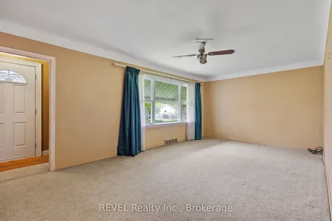18 Nickerson Avenue St. Catharines ON L2N 3M2