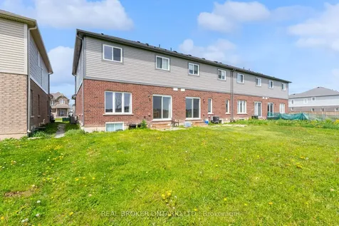 123 Sycamore Street Welland ON L3C 0H9