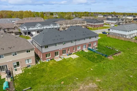 123 Sycamore Street Welland ON L3C 0H9