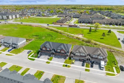 123 Sycamore Street Welland ON L3C 0H9