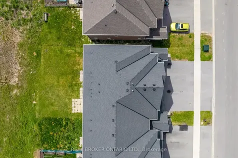 123 Sycamore Street Welland ON L3C 0H9