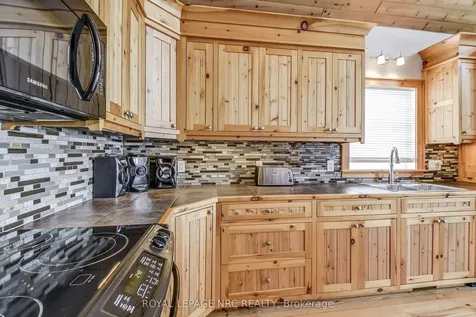 10849 Lakeshore Road W Wainfleet ON L3K 5V4
