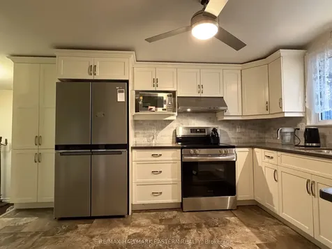 276 Greenlawn Avenue Peterborough ON K9H 5K8