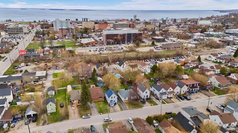 137 Fourth Avenue W North Bay ON P1B 3M7