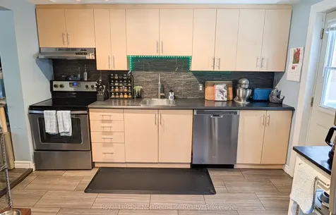 137 Fourth Avenue W North Bay ON P1B 3M7