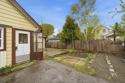 58 John Street Quinte West ON K8V 1J8