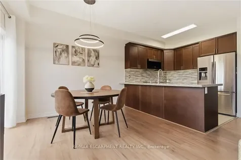 73 Medici Lane Hamilton ON L9B 0H3