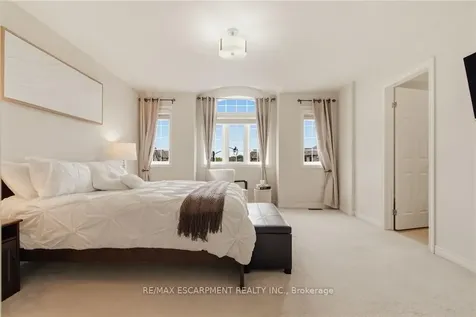 73 Medici Lane Hamilton ON L9B 0H3