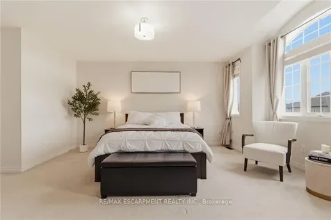 73 Medici Lane Hamilton ON L9B 0H3