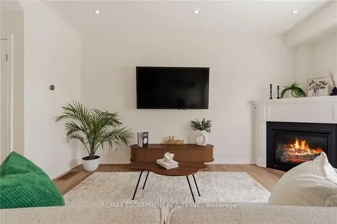 73 Medici Lane Hamilton ON L9B 0H3