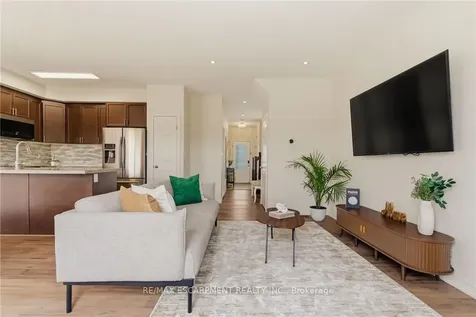 73 Medici Lane Hamilton ON L9B 0H3