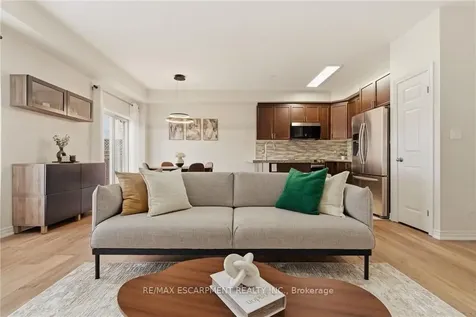 73 Medici Lane Hamilton ON L9B 0H3