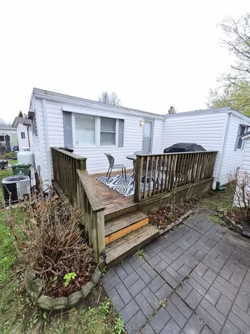 13 Wentworth Drive Kingston ON K7K 5E1