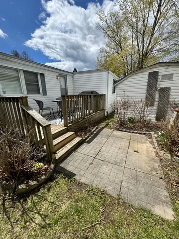 13 Wentworth Drive Kingston ON K7K 5E1