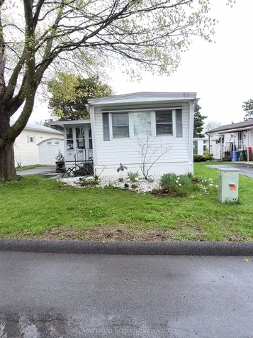 13 Wentworth Drive Kingston ON K7K 5E1