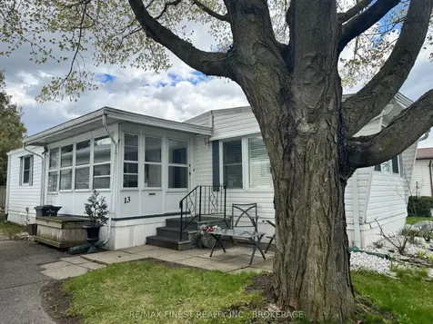 13 Wentworth Drive Kingston ON K7K 5E1