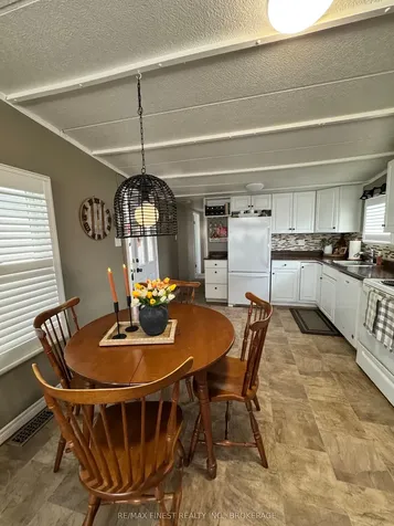 13 Wentworth Drive Kingston ON K7K 5E1